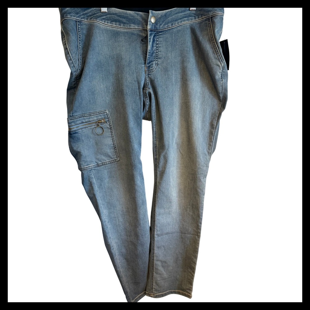 NWOT D&Co Adaptive Womens Denim Cargo Pants Blue Stretch Comfort Easy On Off L